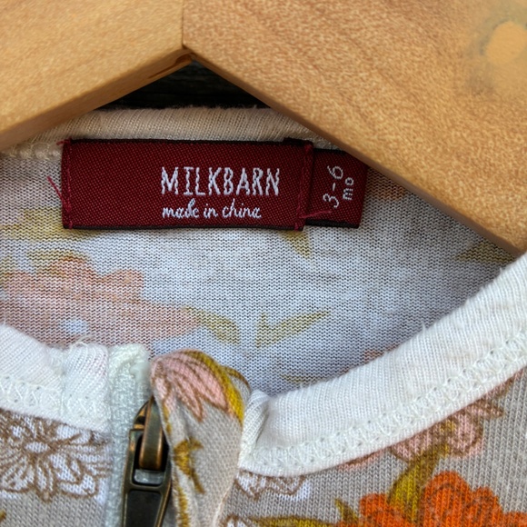 Milkbarn zippered one piece size 3-6 months in retro floral print - Picture 5 of 5